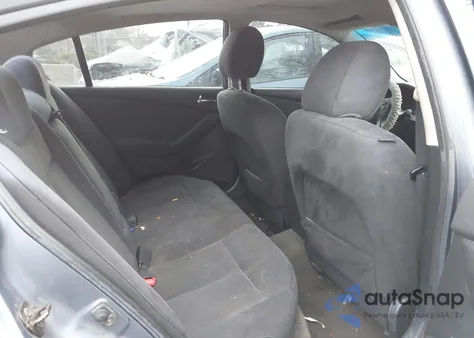 2010 Nissan Altima 2.5 S z USA, uszkodzony, nr VIN 1N4AL2AP3AC181765